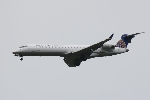 Canadair Regional Jet CRJ-700 (N521LR) - United Flight 3799 operated by Mesa (N521LR) arrives at Sarasota-Bradenton International Airport following a flght from Chicago-O'Hare International Airport