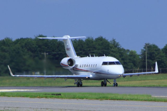 Canadair Challenger (N666CT)