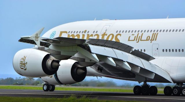 Airbus A380-800 (EK702)