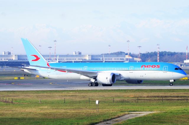 Boeing 787-9 Dreamliner (EI-NEW)