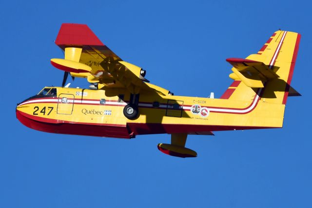 Canadair CL-415 SuperScooper (C-GQBK)