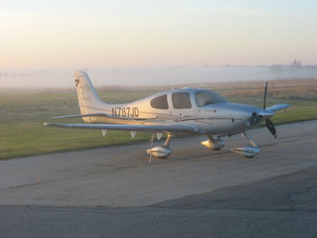 Cirrus SR-22 (N787JD)