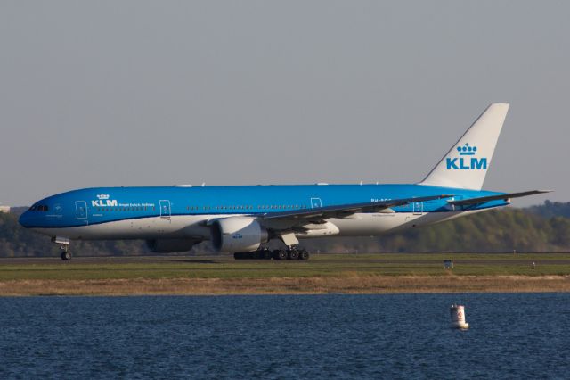 Boeing 777-200 (PH-BQE)