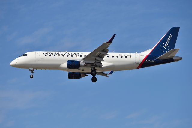 Embraer 175 (N401YX) - 23-L on 10-09-20