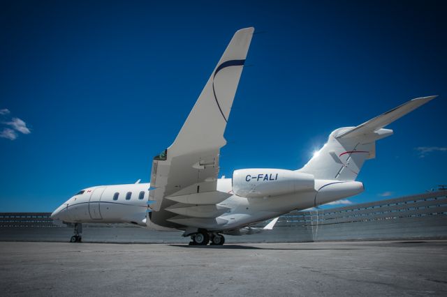 Canadair Challenger 350 (C-FALI)