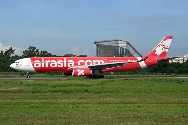 Airbus A330-300 (9M-XXU)