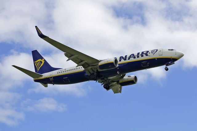 Boeing 737-800 (EI-DPN) - Boeing 737-8AS (WL), Ryanair, EI-DPN, 13.Oct.2022, EGSS London Stansted