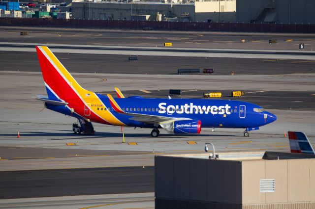 Boeing 737-700 (N785SW) - Spotted at KPHX on May 18, 2020