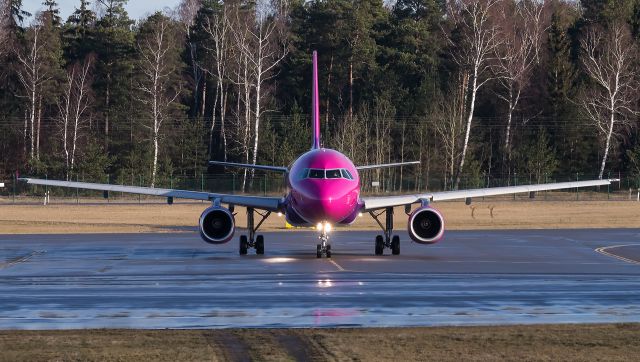 Airbus A320 (HA-LPT)