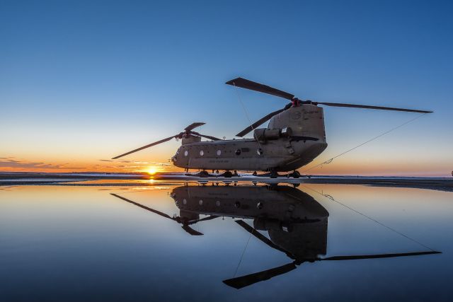 0708742 — - United States Army Chinook 07-08742 in Grande Prairie, Alberta, Canada