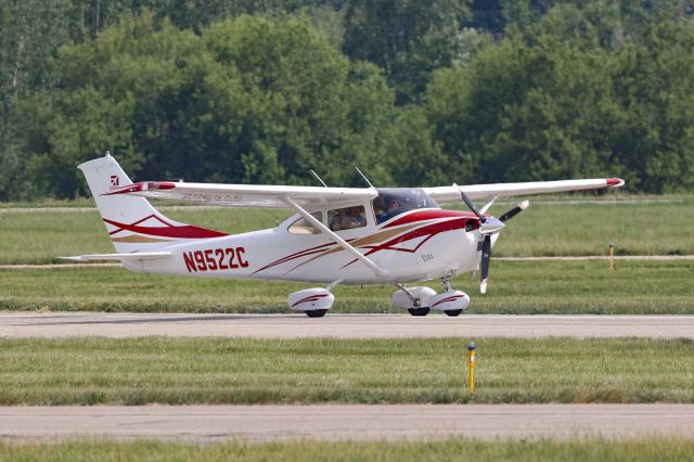 Cessna Skylane (N9522C)