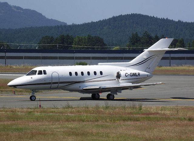 Hawker 800 (C-GMLR)