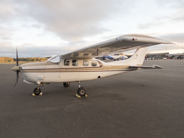 Cessna P210 Pressurized Centurion (N1287) - A very nice aircraft, pressurized. 30 AUG 2016.