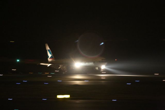 BOEING 777-300 (B-HNP)