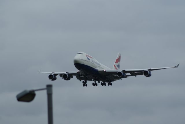 Boeing 747-400 (G-CIVT)