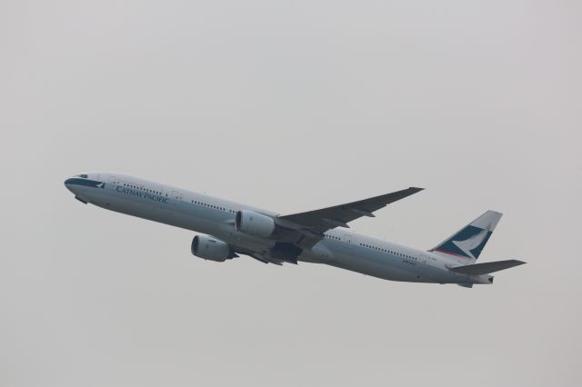 BOEING 777-300 (B-HNG)