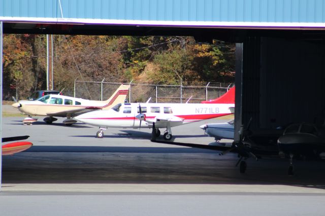 Piper Aerostar (N771LB)