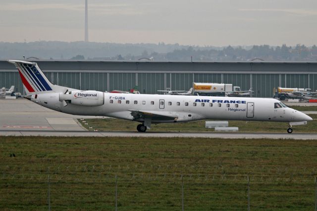 Embraer ERJ-145 (F-GUBA)