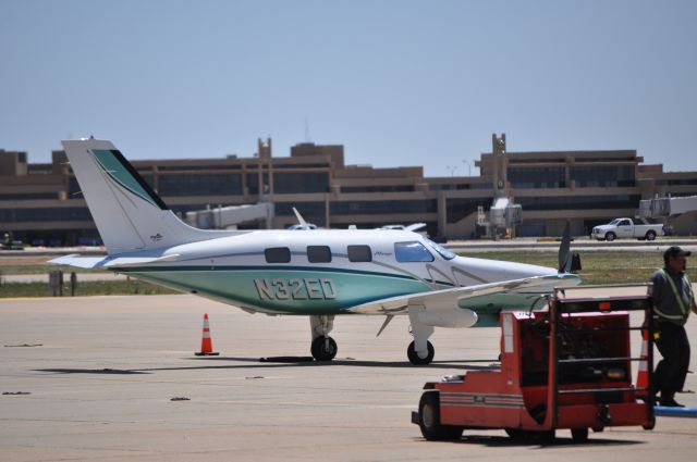 Piper Malibu Mirage (N32ED)