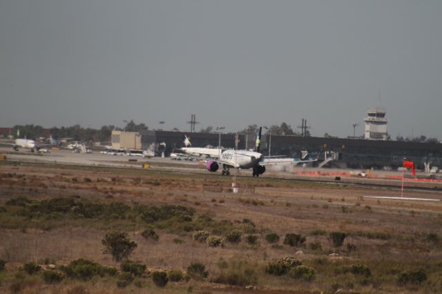 Airbus A320 (N539VL) - DEPARTURE FROM 27 MMTJ