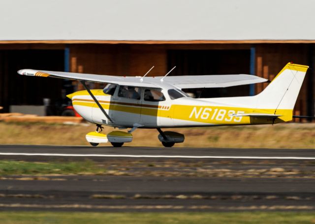 Cessna Skyhawk (N61835) - 2013 Arlington WA Fly-In