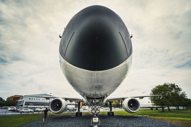 Boeing 757-200 (N608DA)