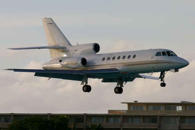 Dassault Falcon 20 (XA-ALA)