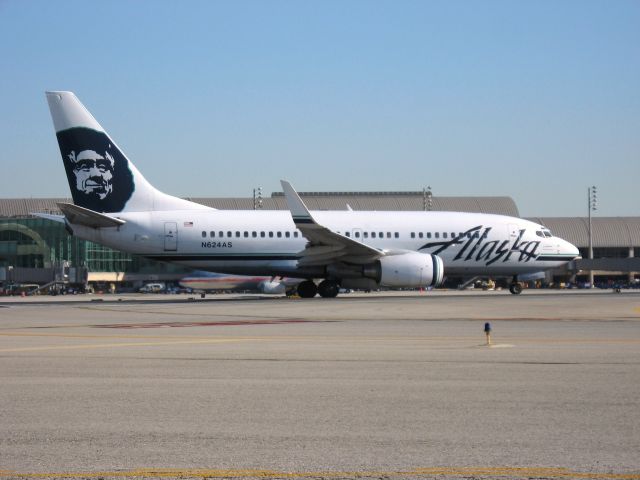 Boeing 737-700 (N624AS) - Holding on RWY 19R