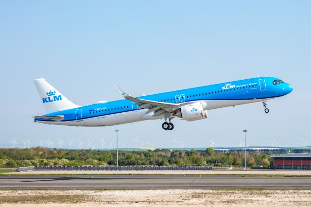Airbus A321 (PH-AXF)