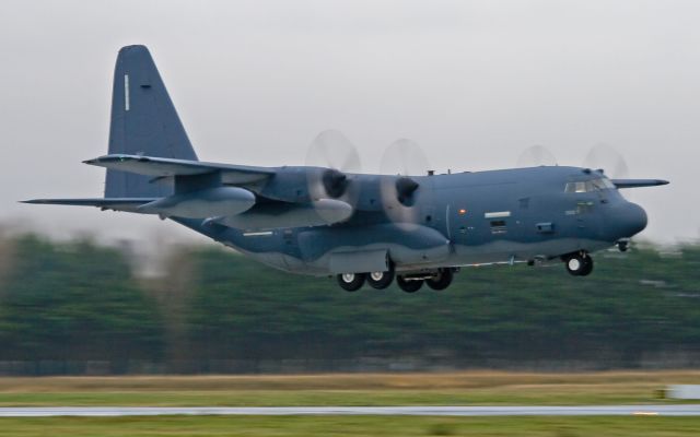 88-2102 — - usaf hc-130n 882102 102nd rqs/106th rqw new york ang landing at shannon.