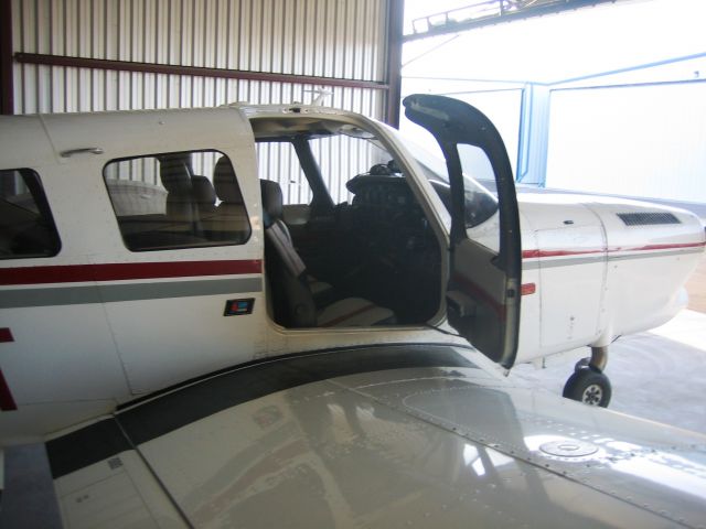 Piper Lance 2 (N3068T)