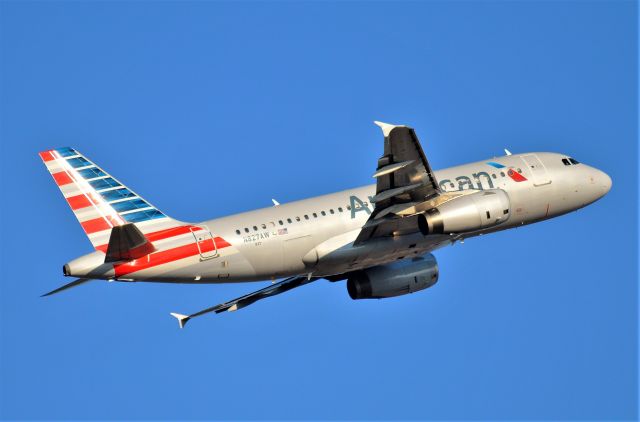 Airbus A319 (N827AW)