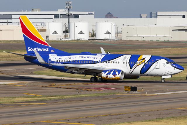 Boeing 737-700 (N946WN)