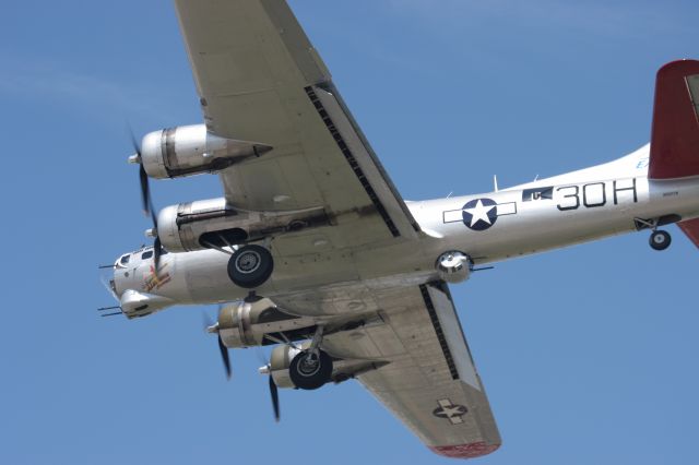 Boeing B-17 Flying Fortress — - B-17 Aluminum Overcast at Outagamie County Airport