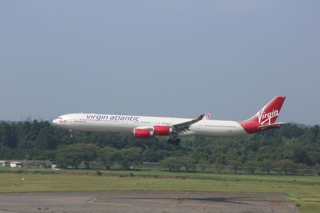 Airbus A340-600 (G-VWEB)