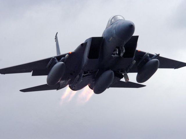 McDonnell Douglas F-15 Eagle —