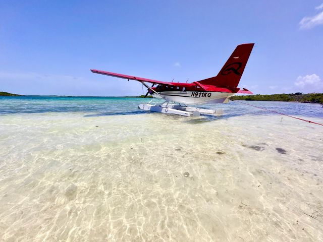 Quest Kodiak (N911KQ) - Kodiak Amphibious 100 on island near MYER rock sound - Half Moon Cay Bahamas