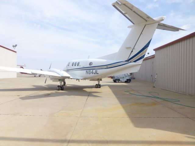 Beechcraft King Air 90 (N84JL)