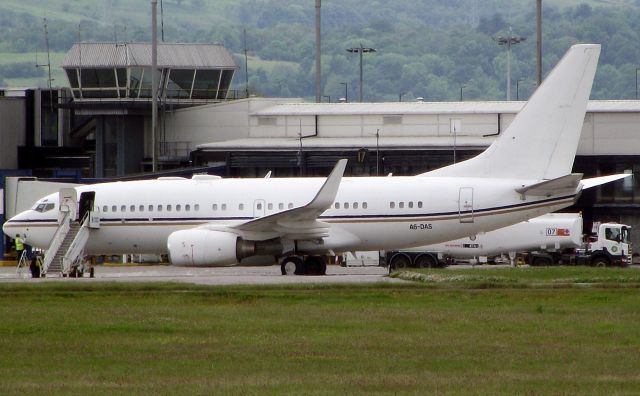 Boeing 737-700 (A6-DAS) - Royal Jet