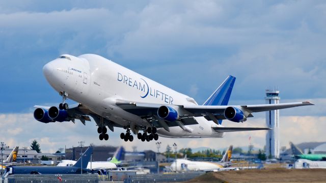 Boeing Dreamlifter (N747BC) - GTI4516 on rotation from Rwy 34L for a flight to RJGG/NGO on 9.21.17. (ln 904 / cn 25879).