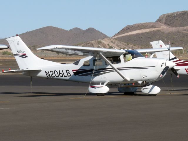 Cessna 206 Stationair (N206LB)