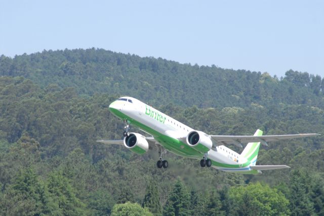 EMBRAER ERJ-190-400 (EC-NEZ) - EC-NEZ TakeOff Destination GCXO. 12-06-2021