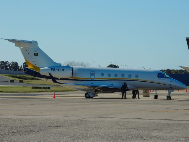 Embraer Legacy 550 (PR-EUF)