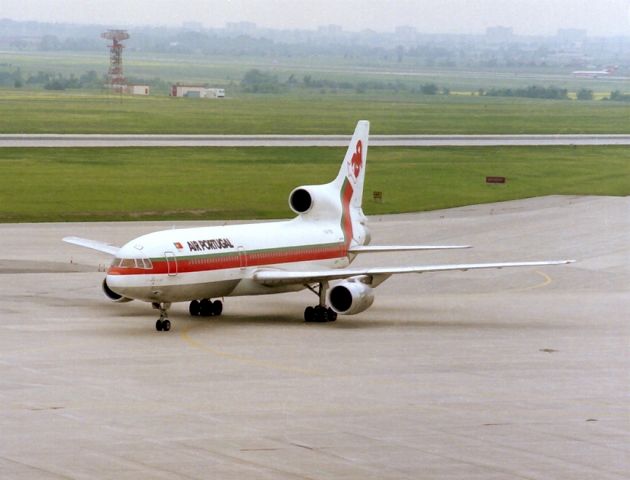 Lockheed L-1011 TriStar (CS-TEE) - Date 30/05/87 c/n 1243