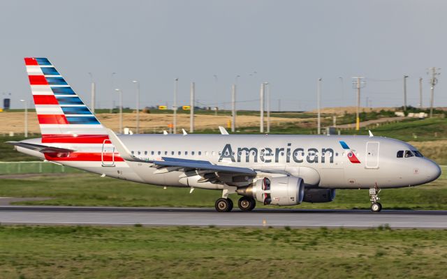 Airbus A319 (N8031M)
