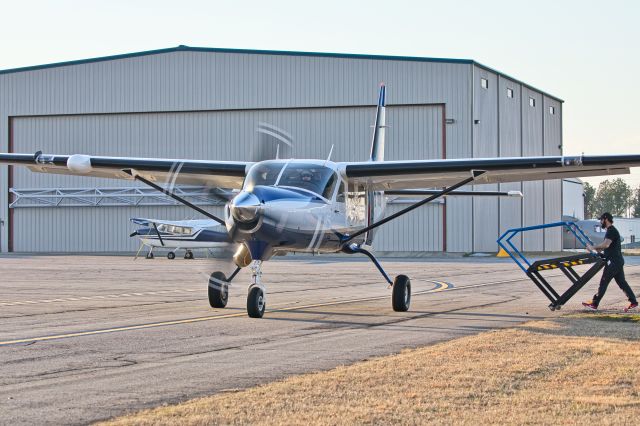 Cessna Caravan (N10BB) - Cessna 208 Caravan