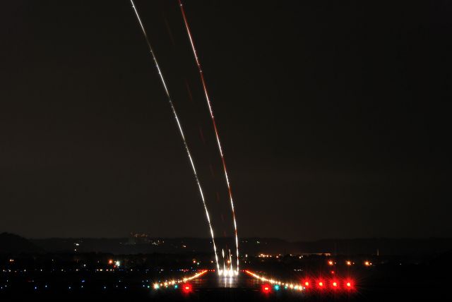 — — - 30 sec. exposure of jet takeoff from 21L at KLUK, Lunken Airport, Cincinnati, Ohio.