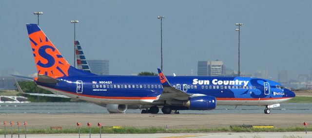 Boeing 737-800 (N804SY)