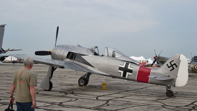 FLUG WERK Fw-190 Replica (N190BR) - Beautiful FW 190 A-8 Reproduction w/ glass cockpit. ASH-82 Engine