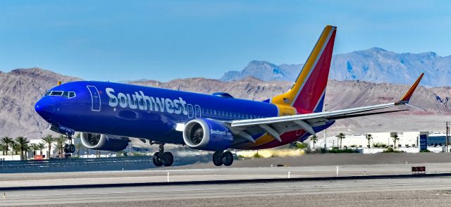 Boeing 737 MAX 8 (N8747Q) - N8747Q Southwest Airlines Boeing 737-8 MAX s/n 61870 - Las Vegas - Harry Reid International Airport KLASbr /Photo: Tomás Del Corobr /USA - Nevada May 15, 2025